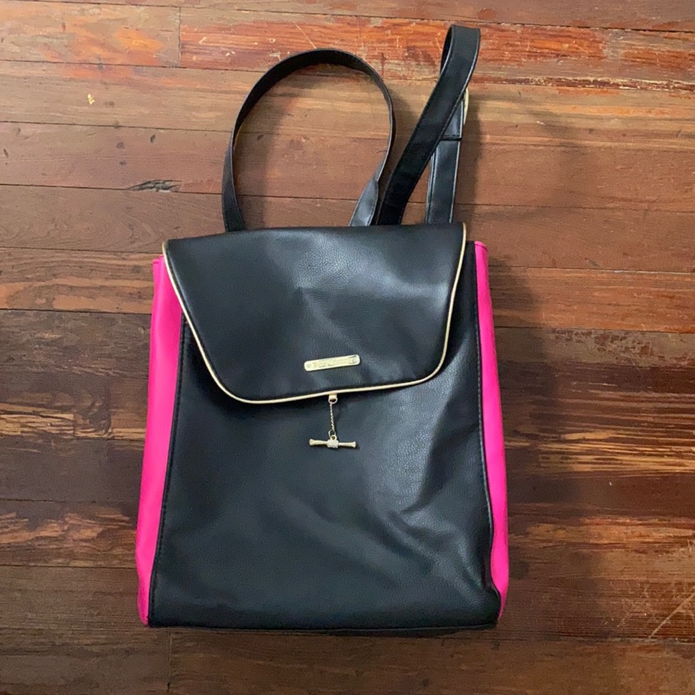 NWOT  Juicy couture leather bag